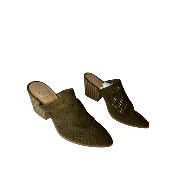 NWOT Kaari Blue Size 7.5 Vacation Pointed Toe Suede Block Heel Sandal Nude Green - Picture 6 of 12